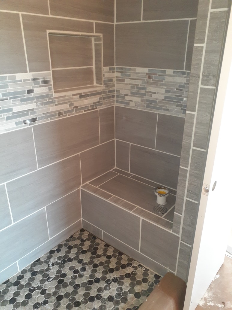 Custom Shower with Bench & Glass Accent